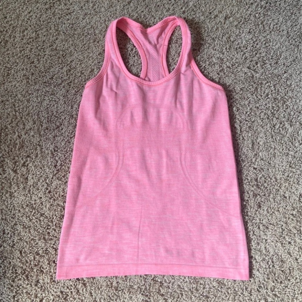 Lululemon tank top